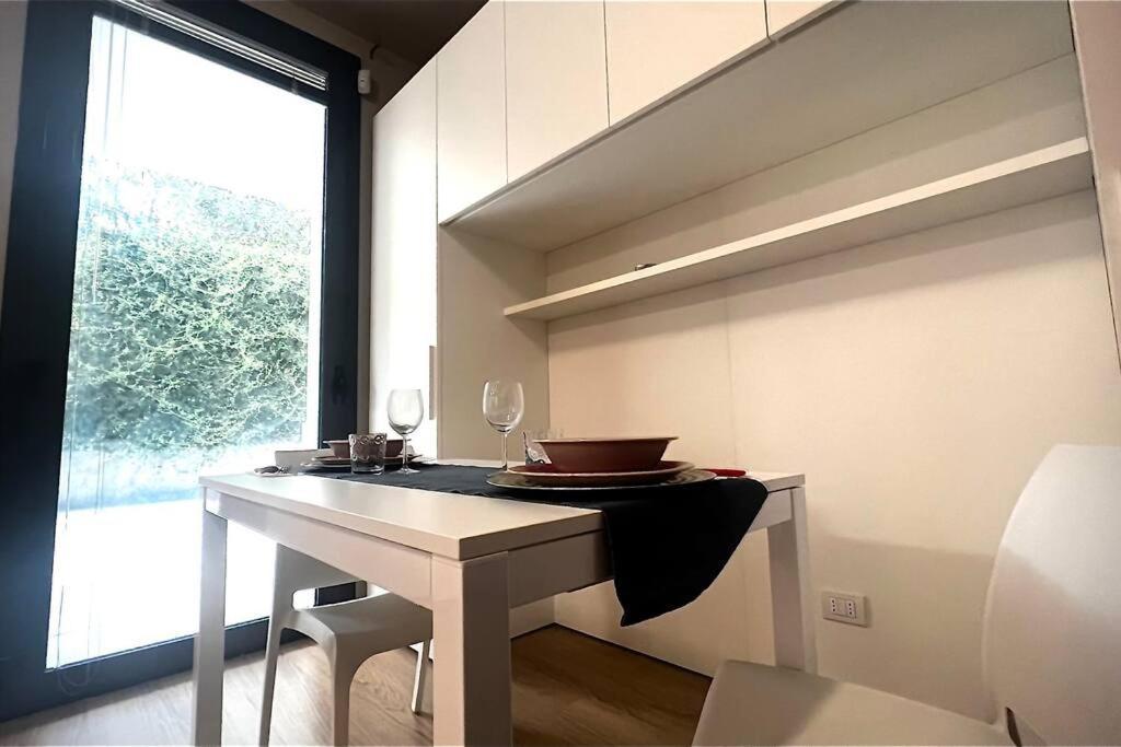 Urban House - Comfy Flat Navigli Milan Center Lägenhet Exteriör bild