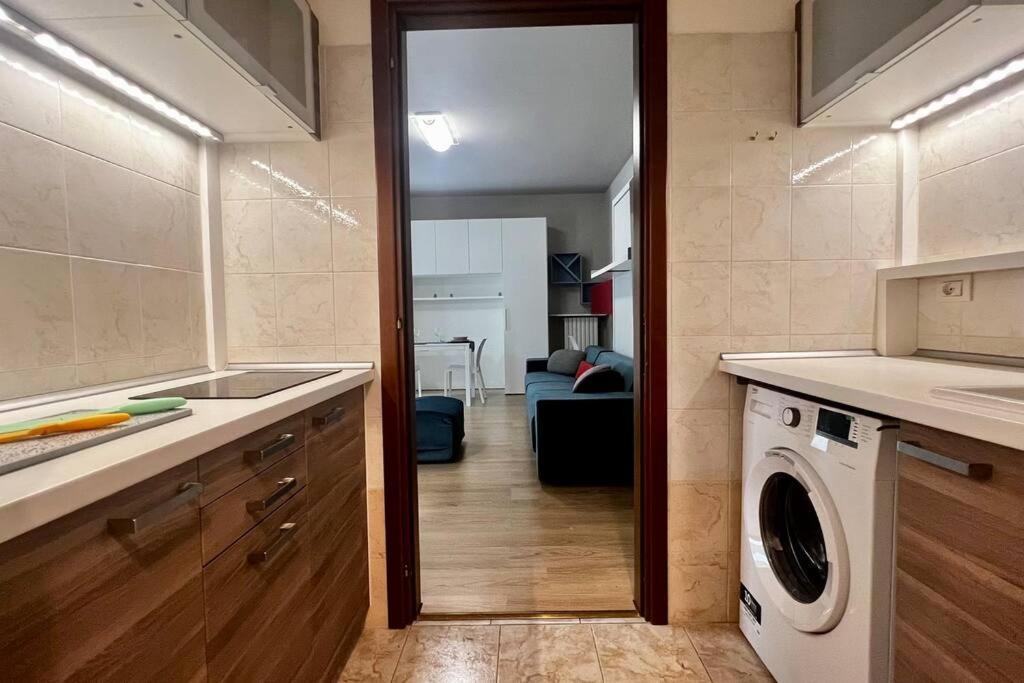 Urban House - Comfy Flat Navigli Milan Center Lägenhet Exteriör bild