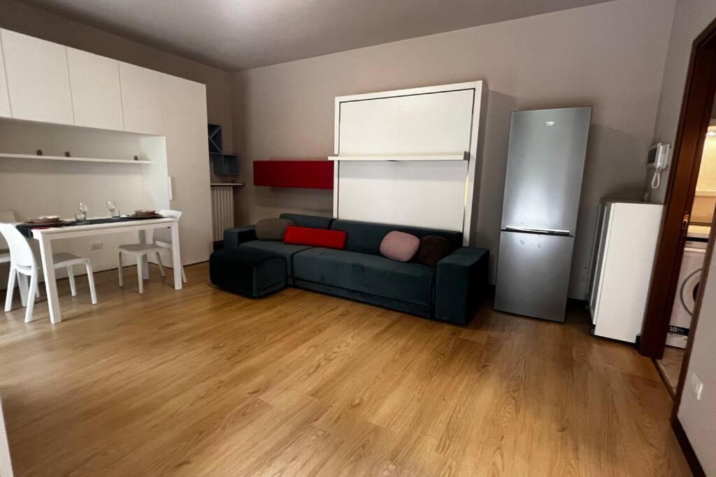 Urban House - Comfy Flat Navigli Milan Center Lägenhet Exteriör bild